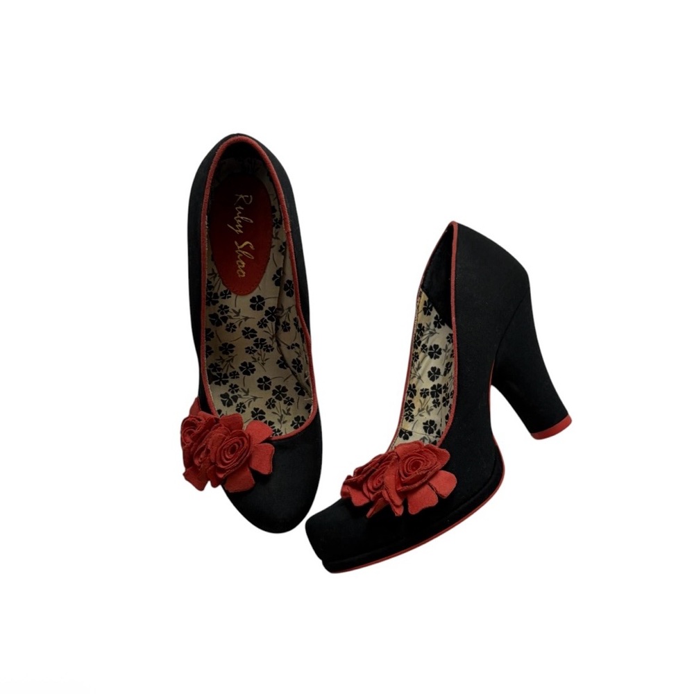 Ruby Shoo Eva Black & coral  2D Floral Block retro pin up Pumps size 7